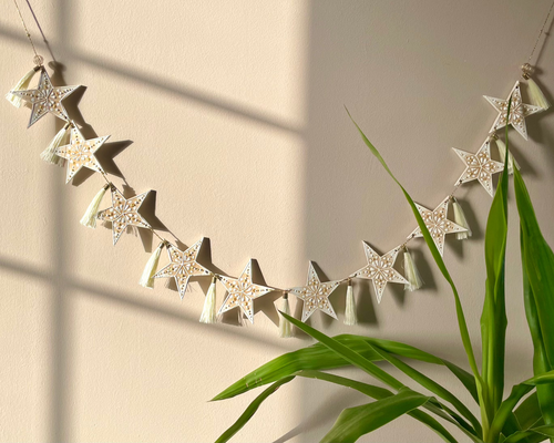 Aurora Imperial Star Tassel Garland